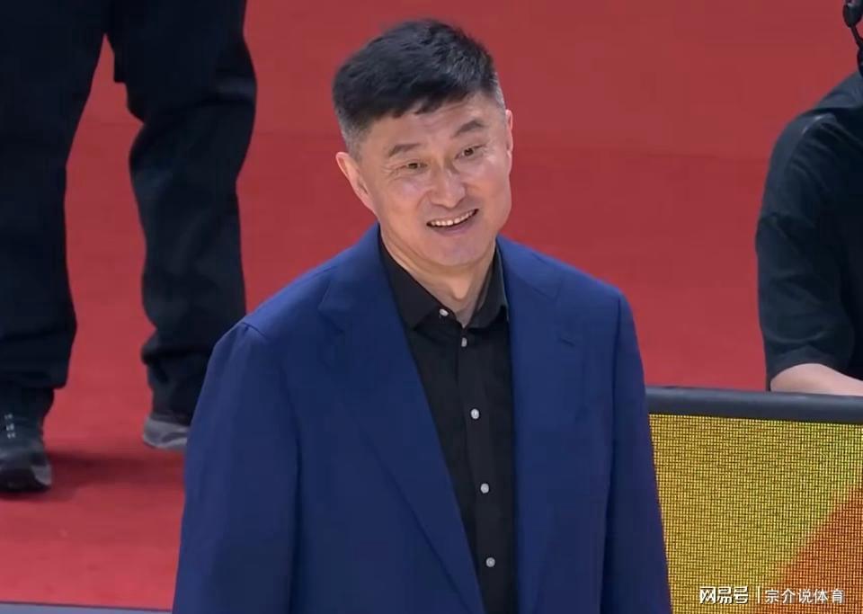 蜂鸟电竞官方网站-虽败犹荣,广东队惨败北京,却收重大喜讯,杜锋不用下课了
